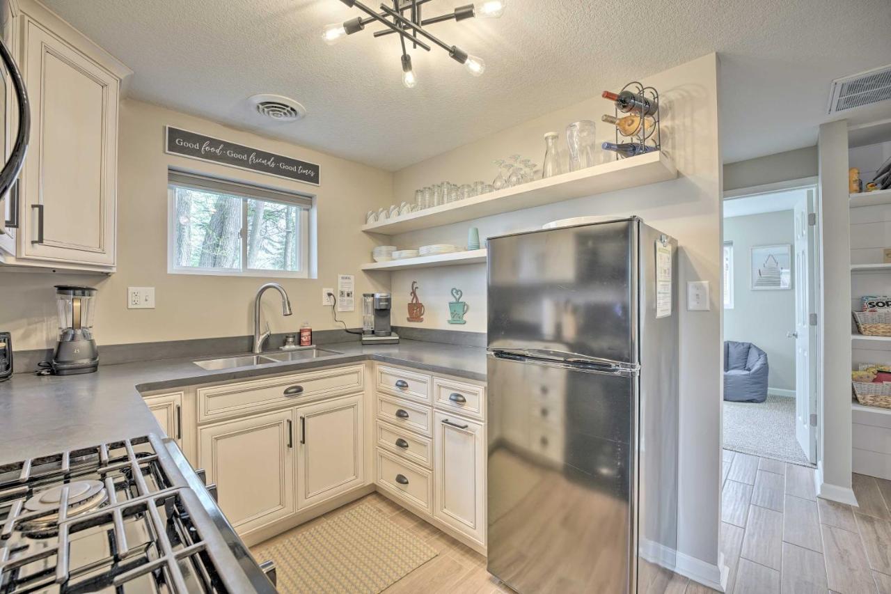 Waterfront Syracuse Home With Patio And Fire Pit! Экстерьер фото